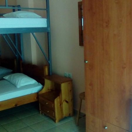 Constantinos Budget Beds Hriszí Aktí Haniá Kültér fotó